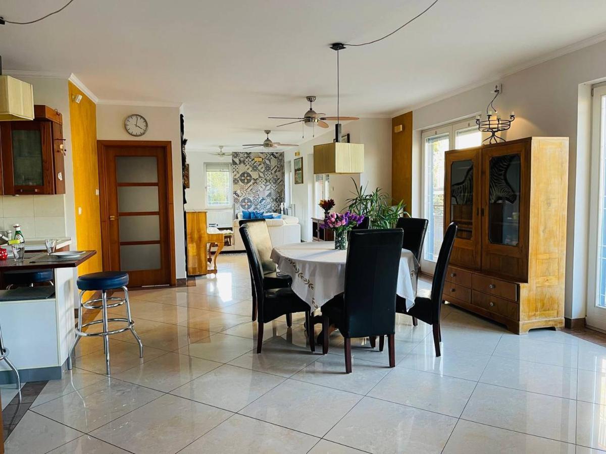 Rosehill Garden Family Villa With A Great Budapest View المظهر الخارجي الصورة