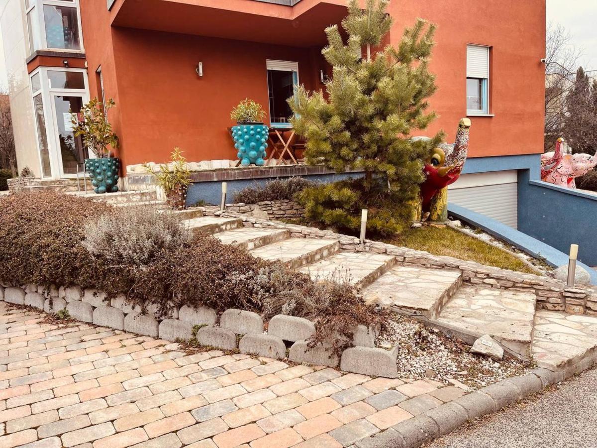Rosehill Garden Family Villa With A Great Budapest View المظهر الخارجي الصورة